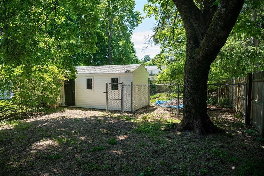 113 Oak St