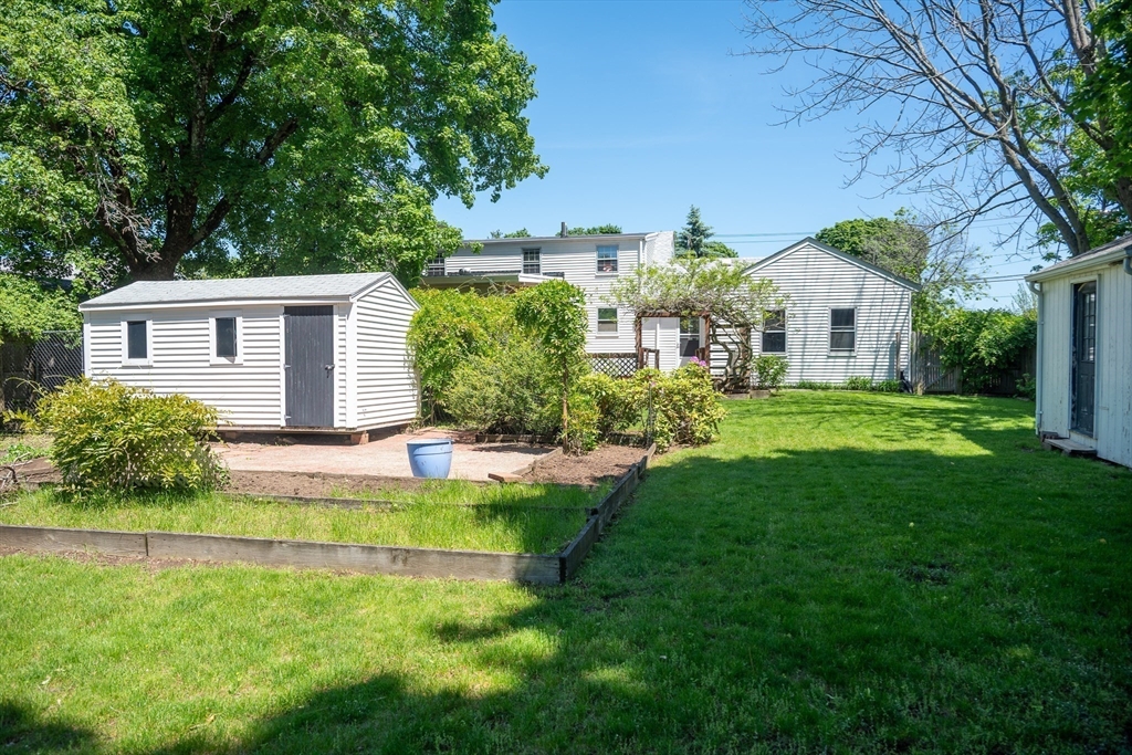 113 Oak St