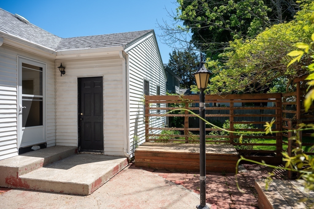 113 Oak St