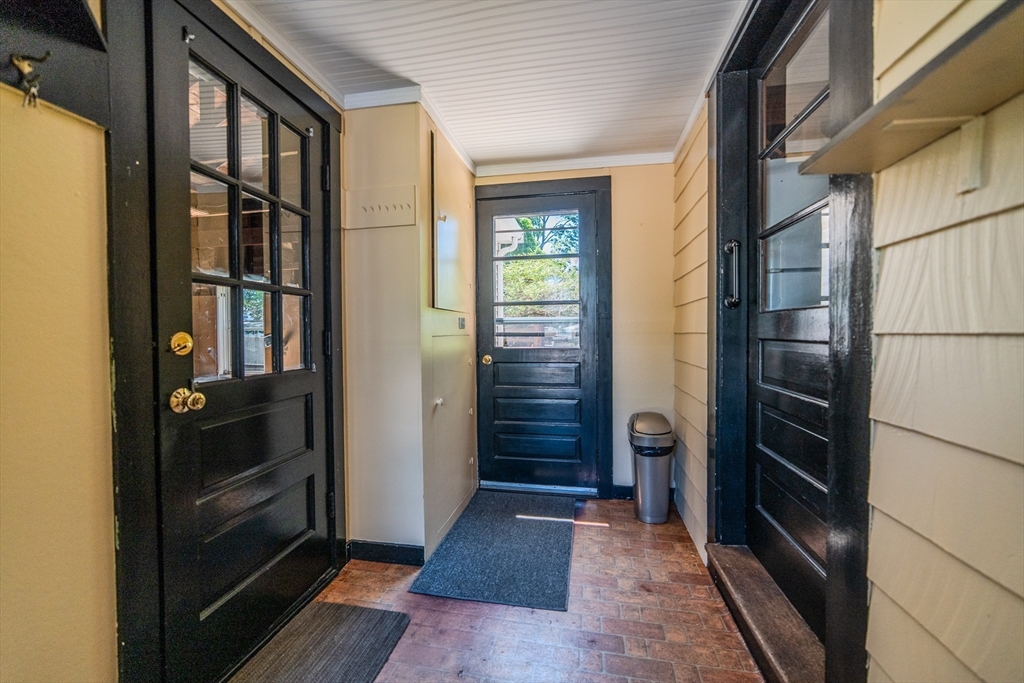 113 Oak St