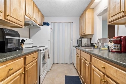55 Greentree Ln # 44
