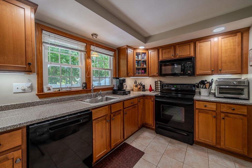 54 Stearns Dr