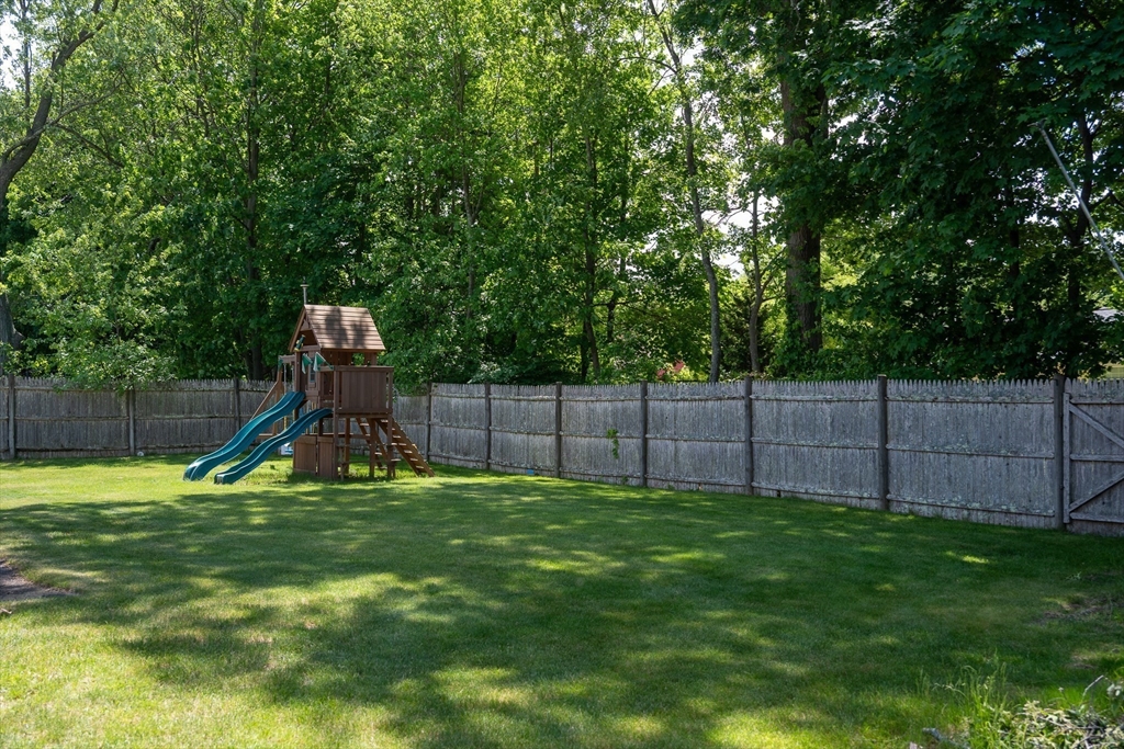 54 Stearns Dr