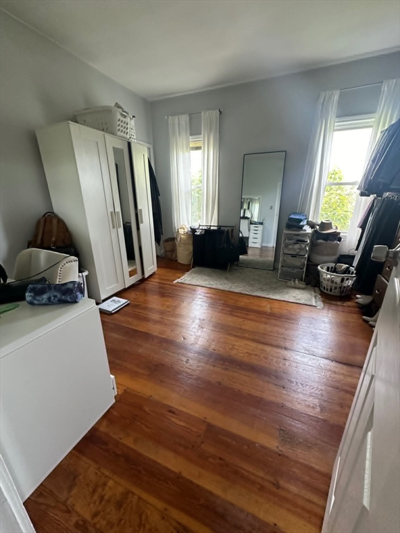 102 Sydney # 3