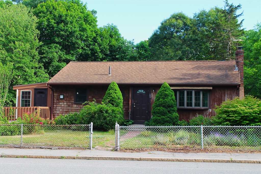 493 Broad St.