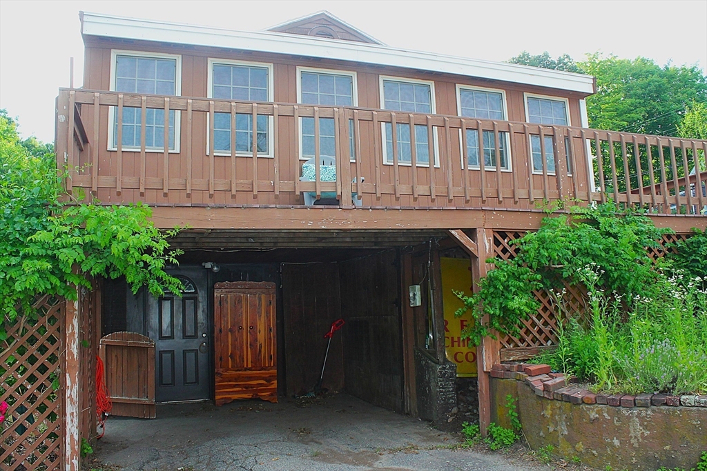 493 Broad St.