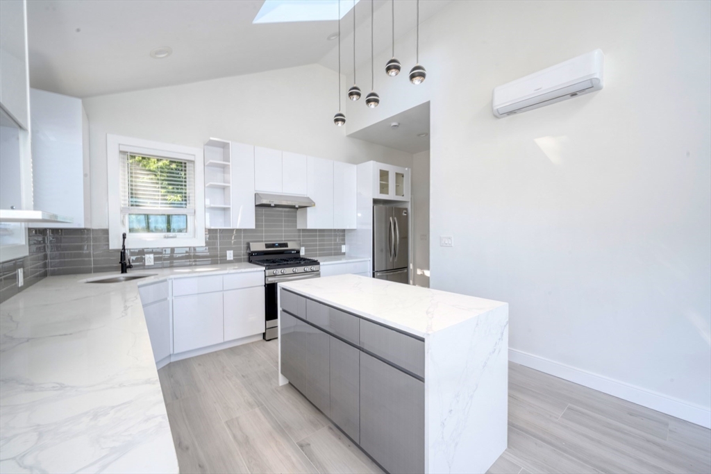 103 Dorchester St # 2
