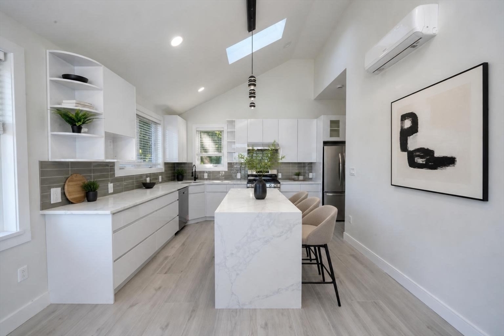 103 Dorchester St # 2