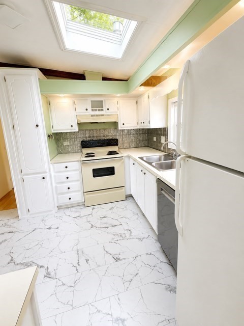 1 Canterbury Lane