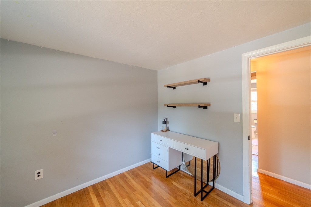 23 Gratto Rd