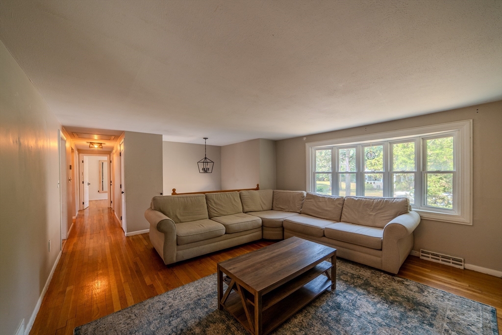 23 Gratto Rd