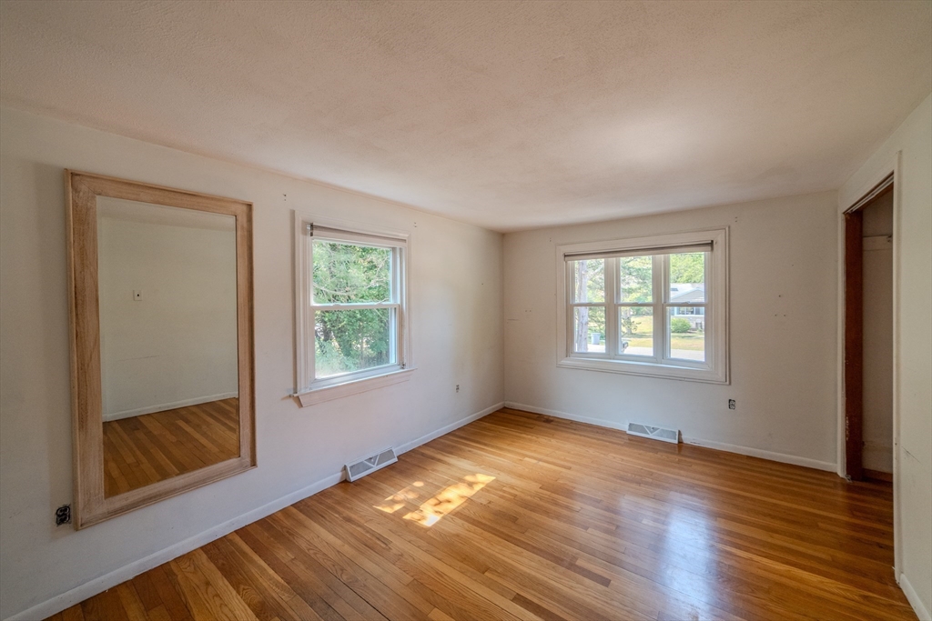23 Gratto Rd
