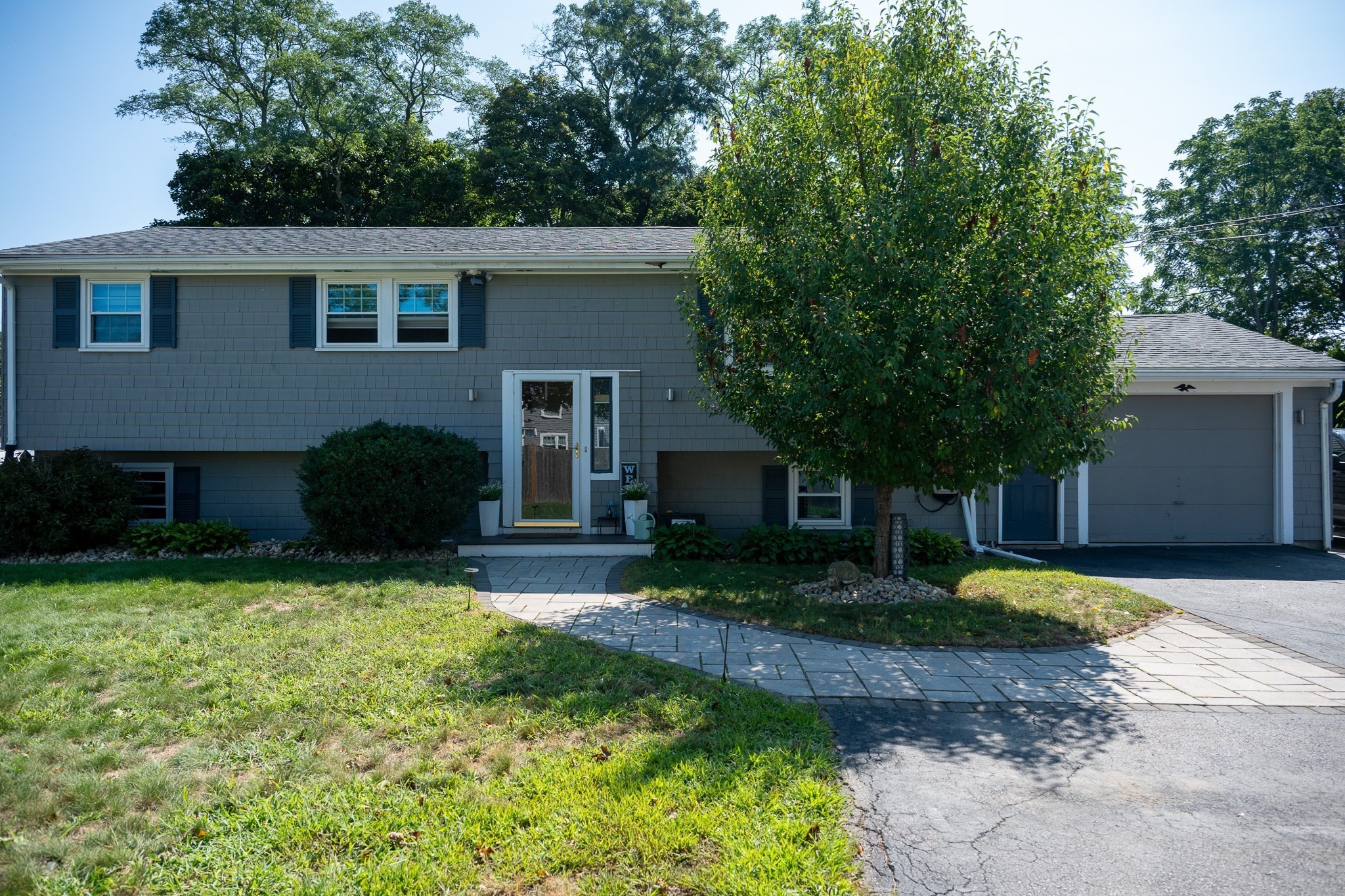 156 Oak St
