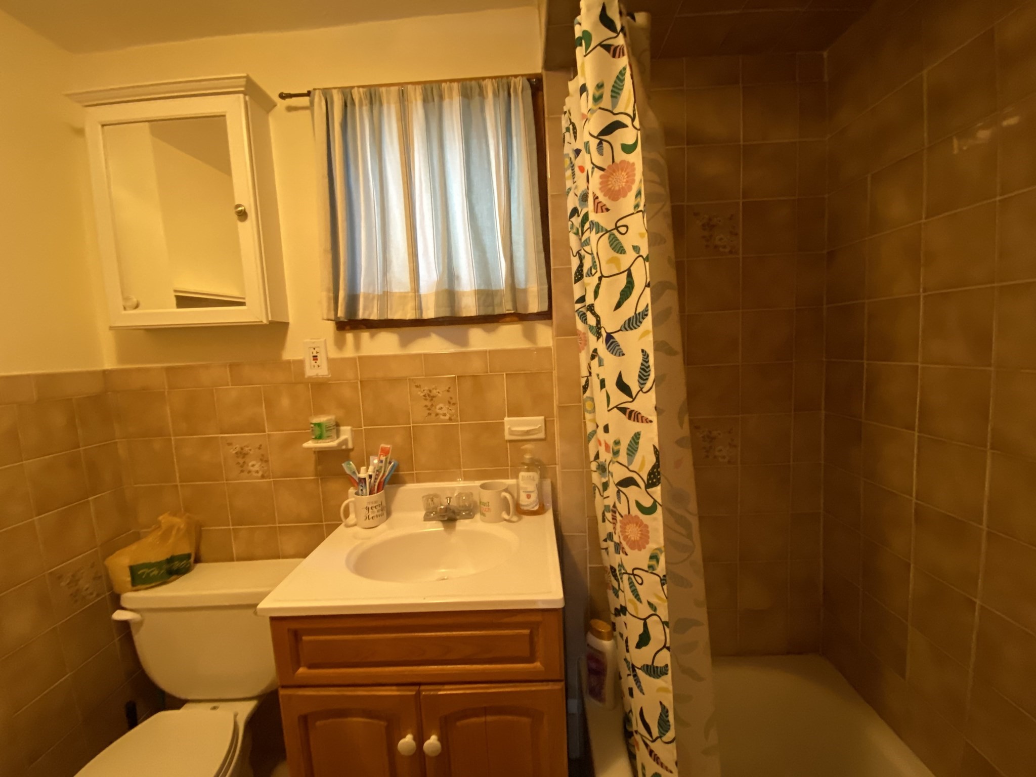 580 Main St # 1