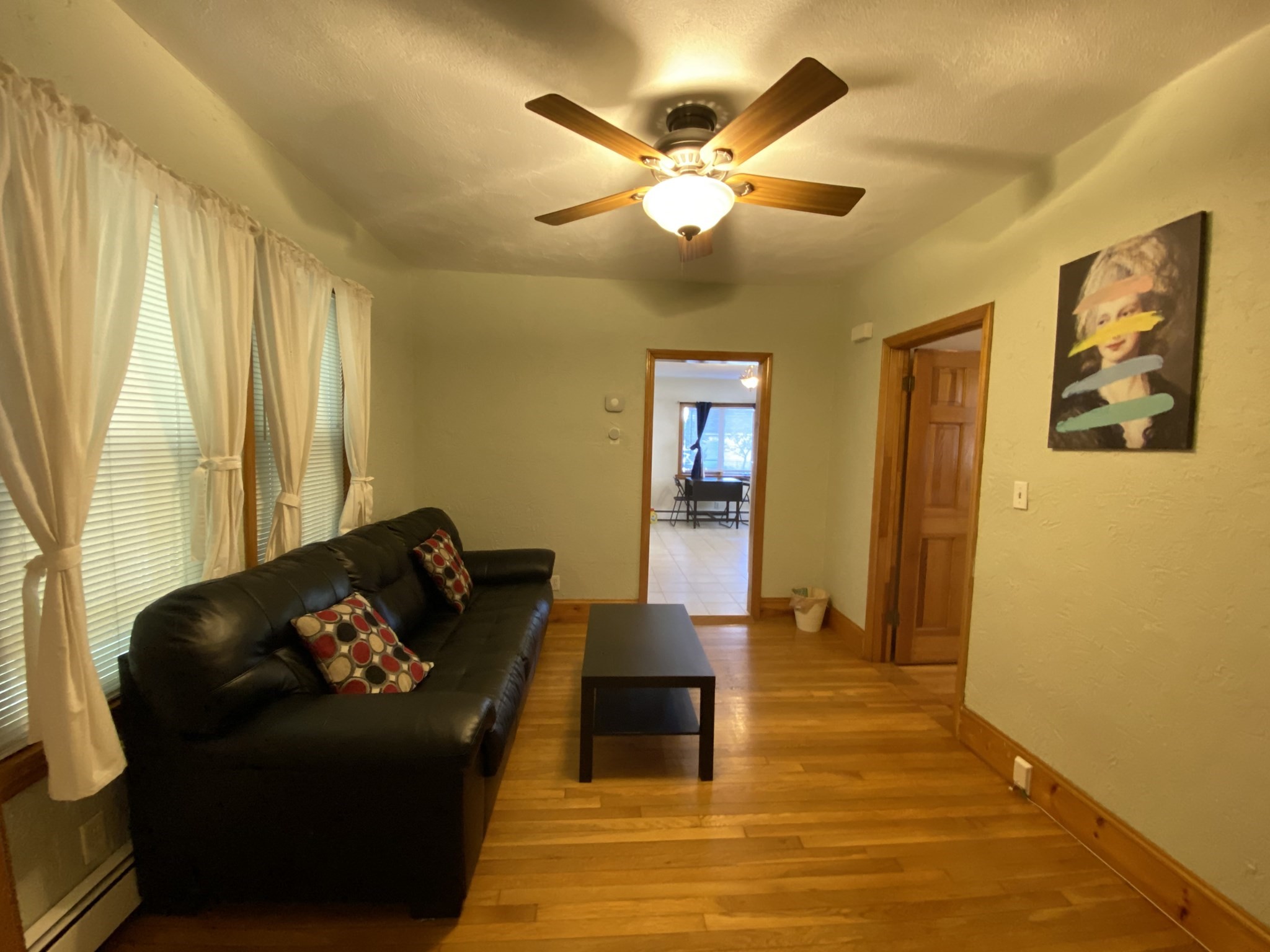580 Main St # 1