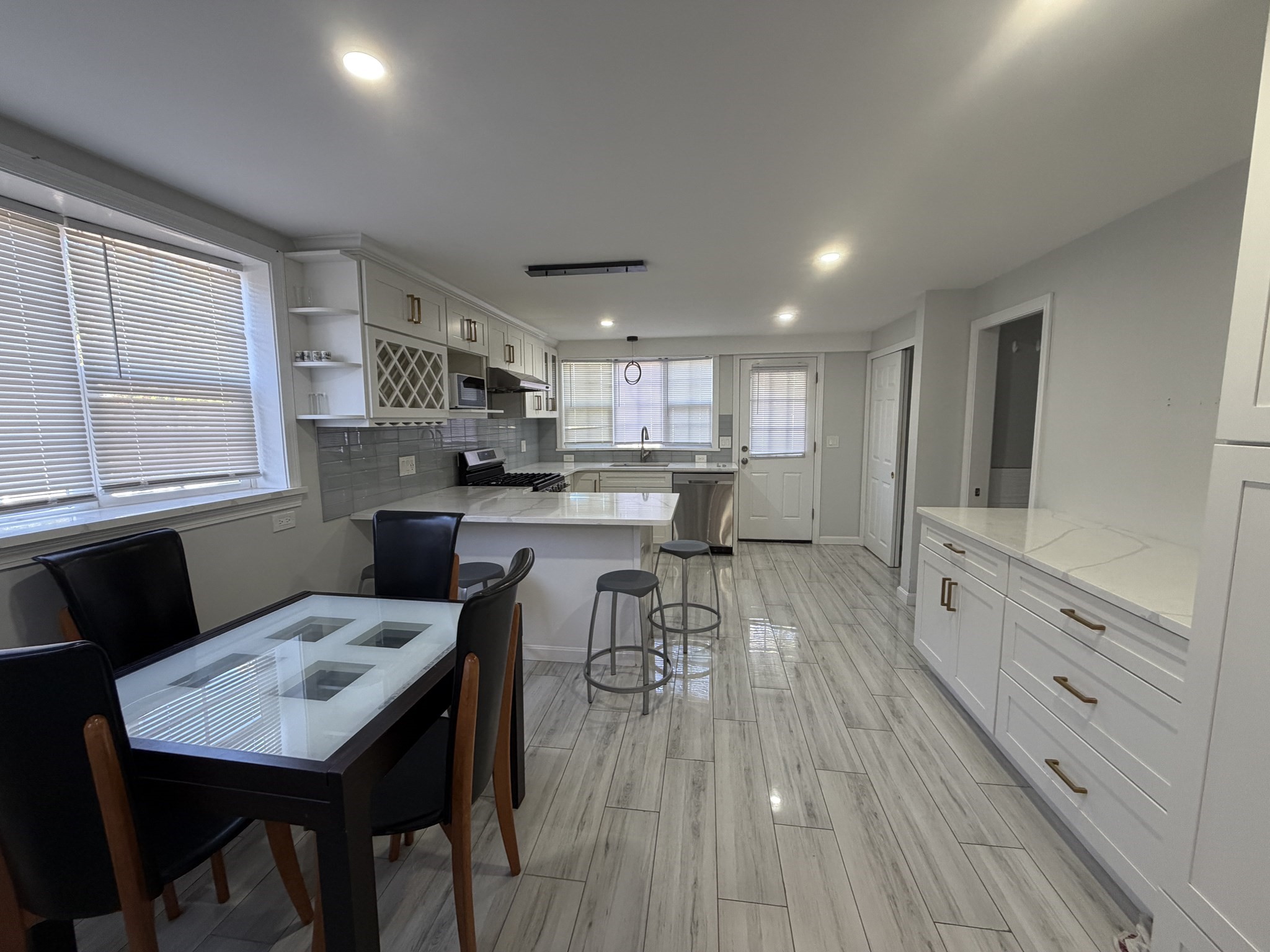 105 Tremont St # 105