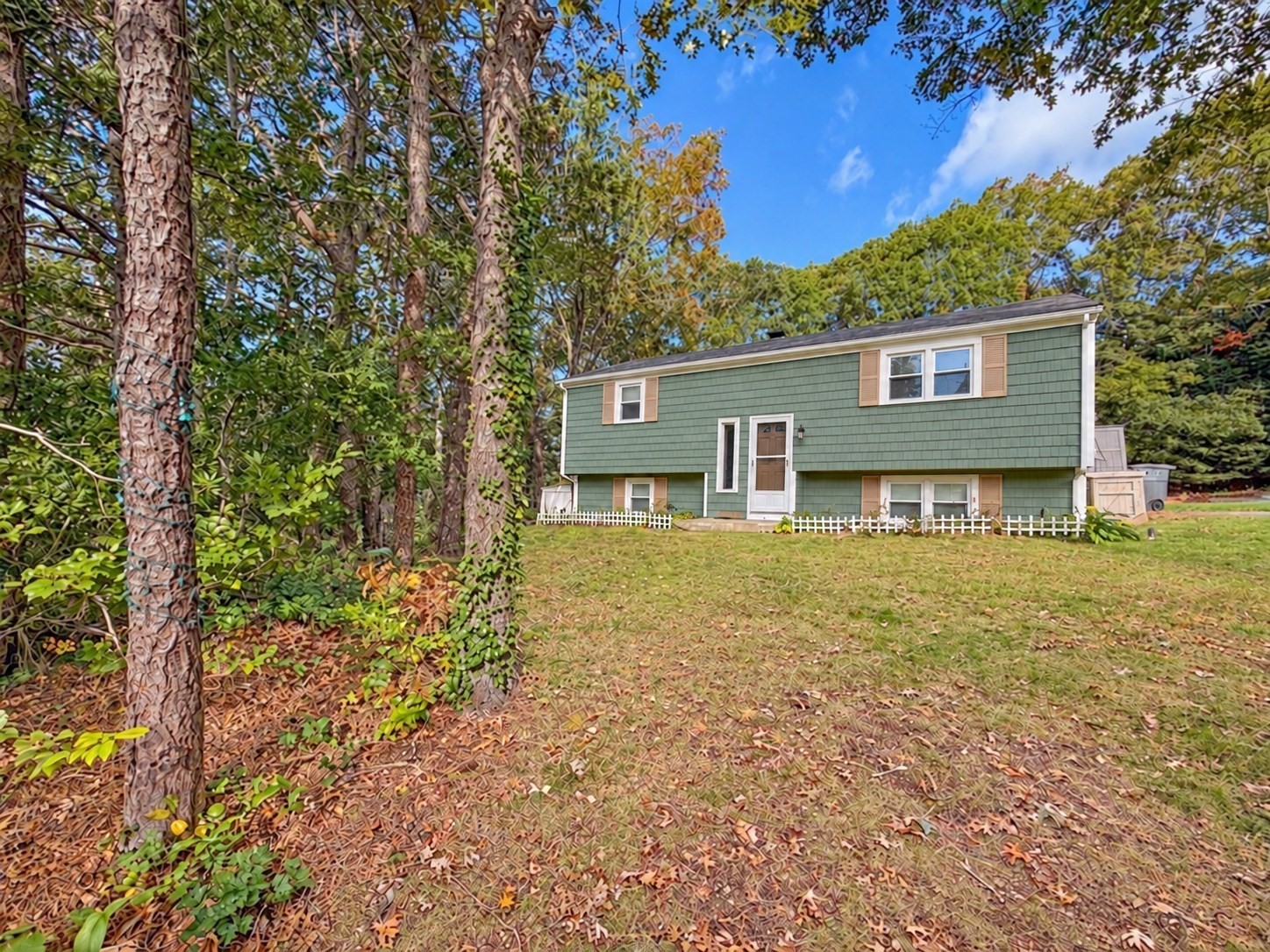 64 Hillside Dr
