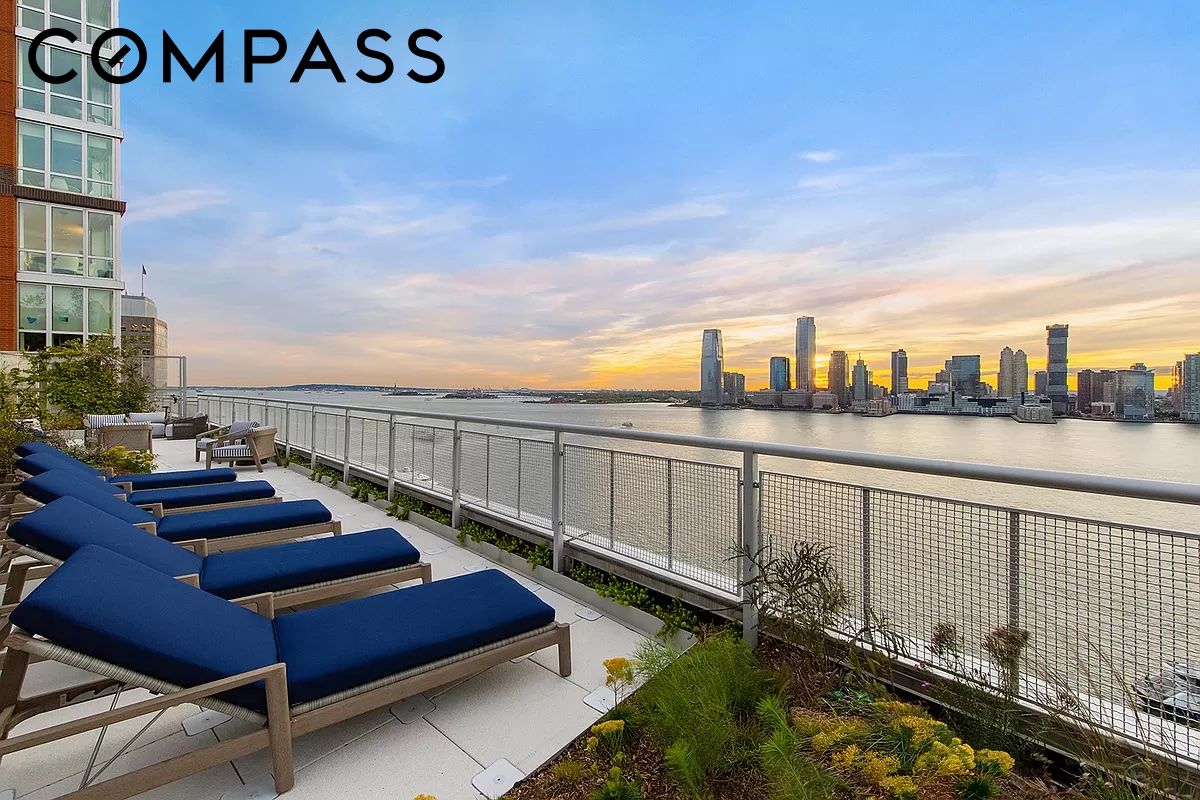 20 River Terrace 4J