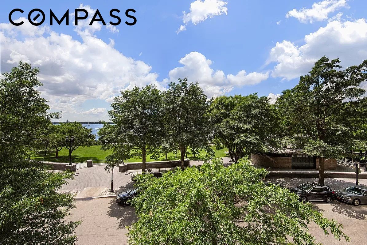 20 River Terrace 4J