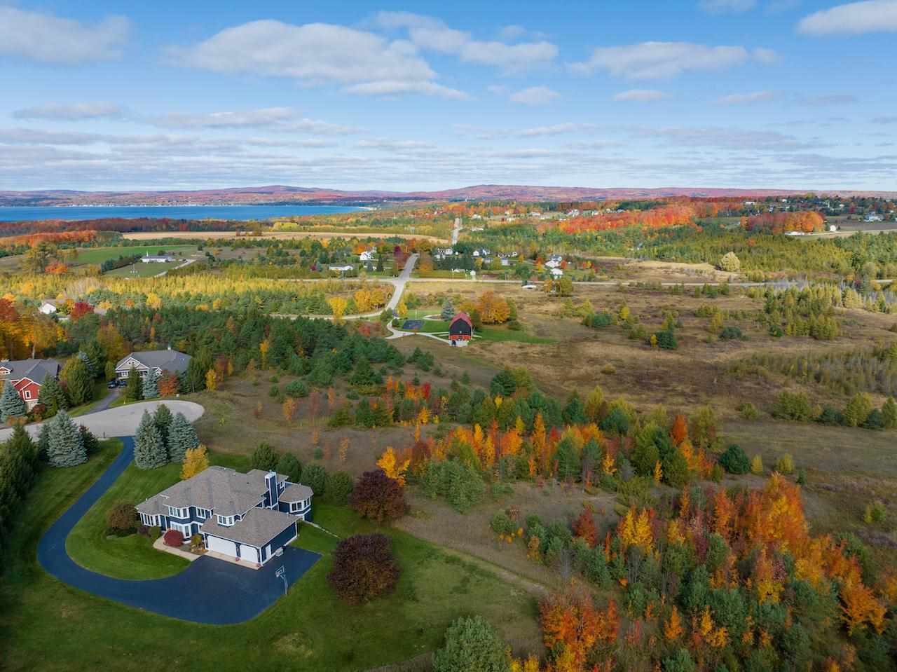 700 Harbor View Lane