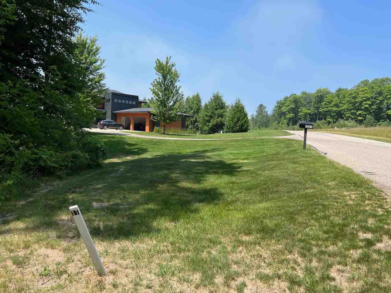 3253 Vineyard Court Unit: 17