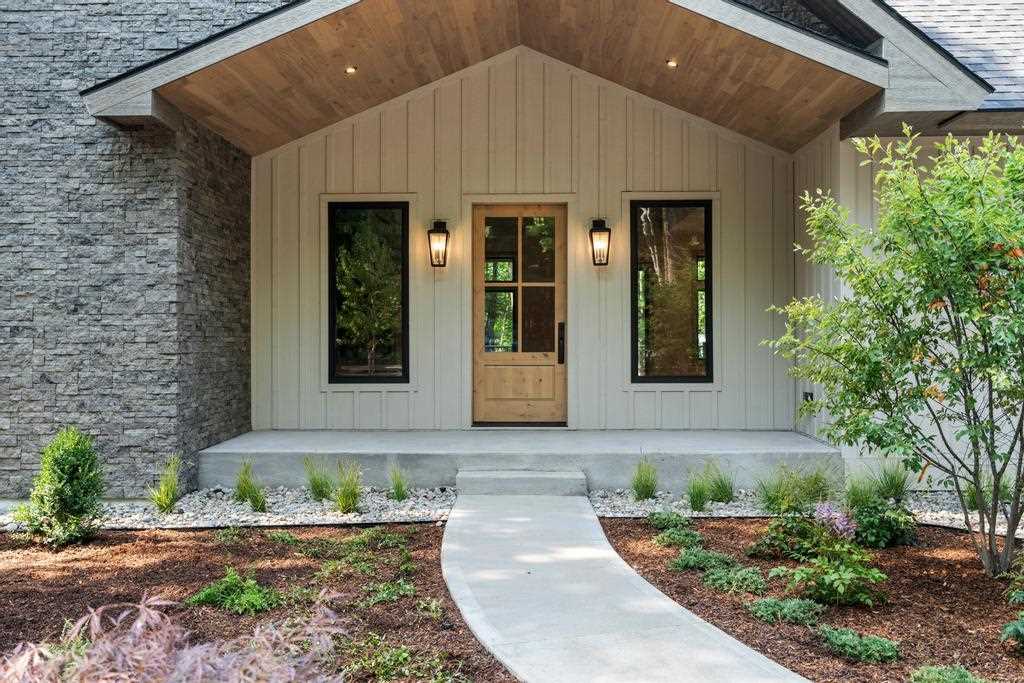 Harbor Springs Water View 