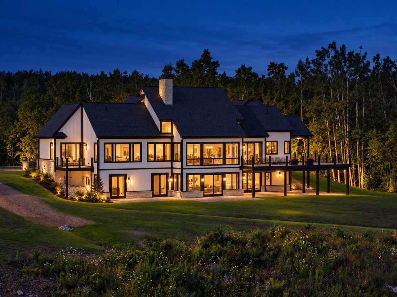 4712 Sunset View Lane, Petoskey, MI 49770 