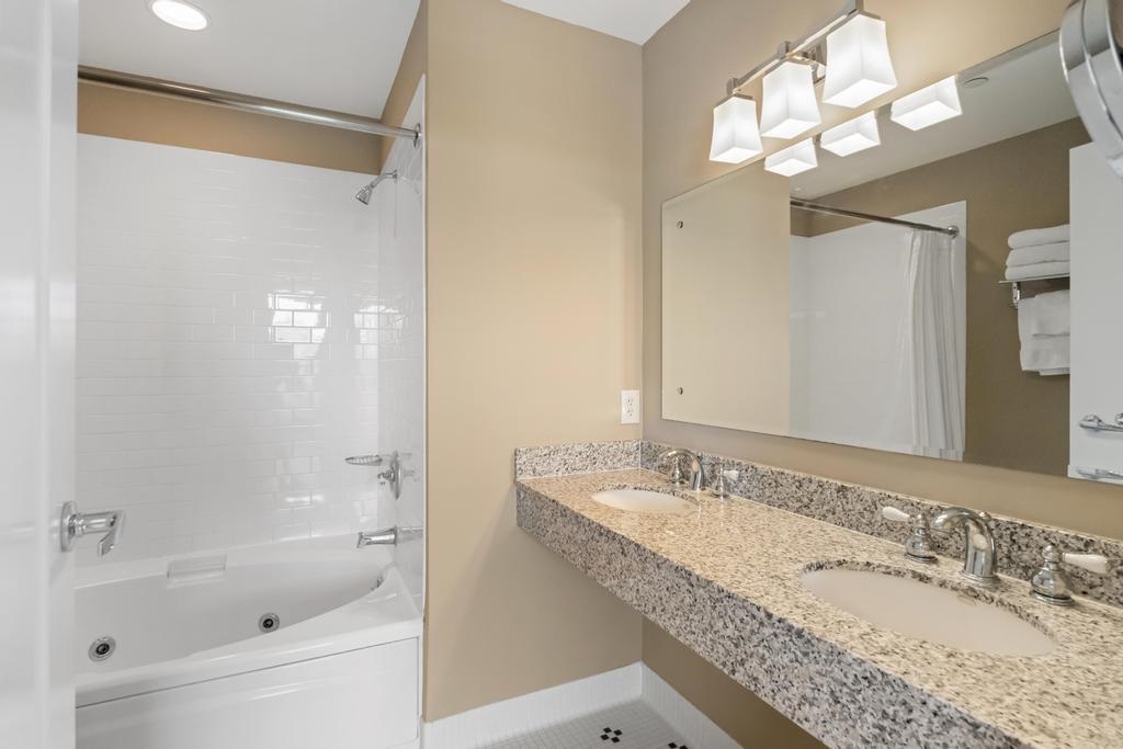 4200 Main Street Unit: 31 & G-6