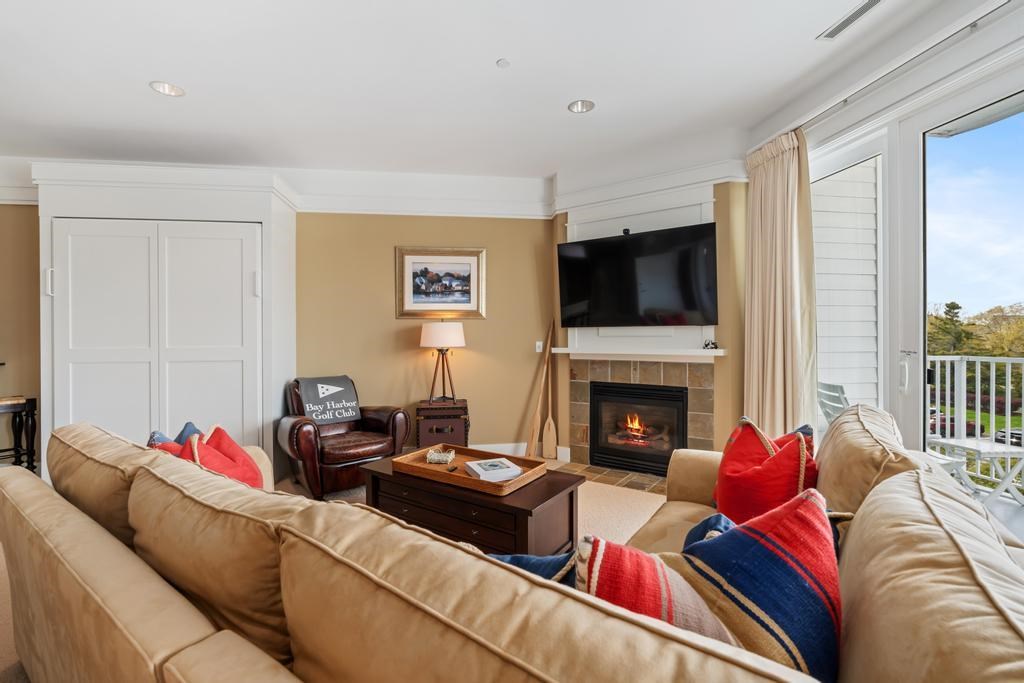 4200 Main Street Unit: 31 & G-6