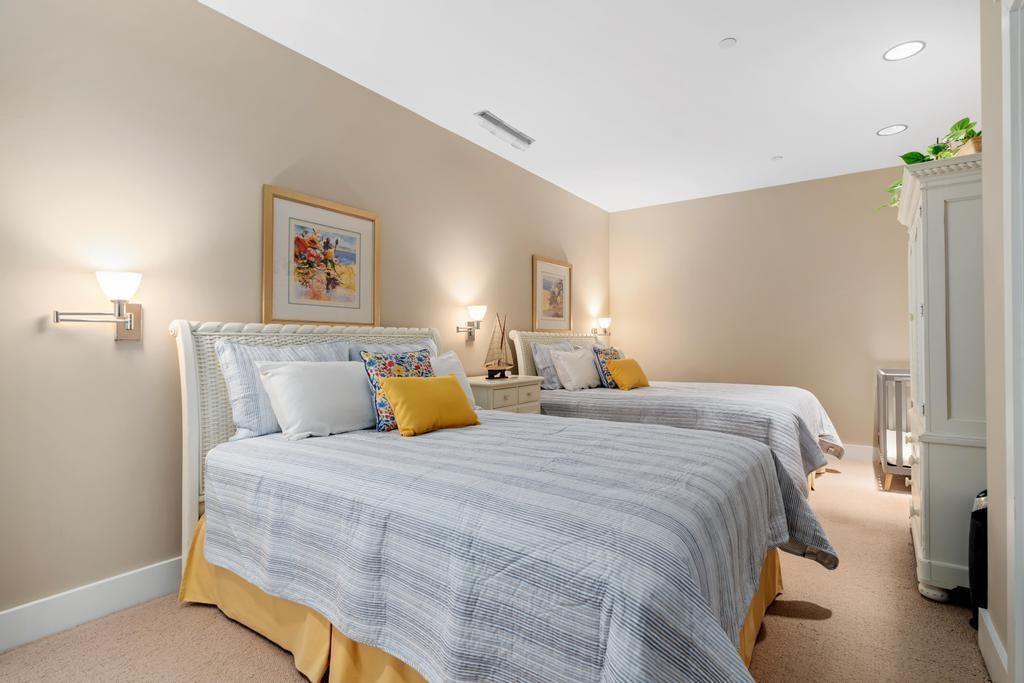 4200 Main Street Unit: 31 & G-6