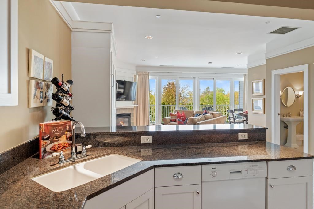 4200 Main Street Unit: 31 & G-6