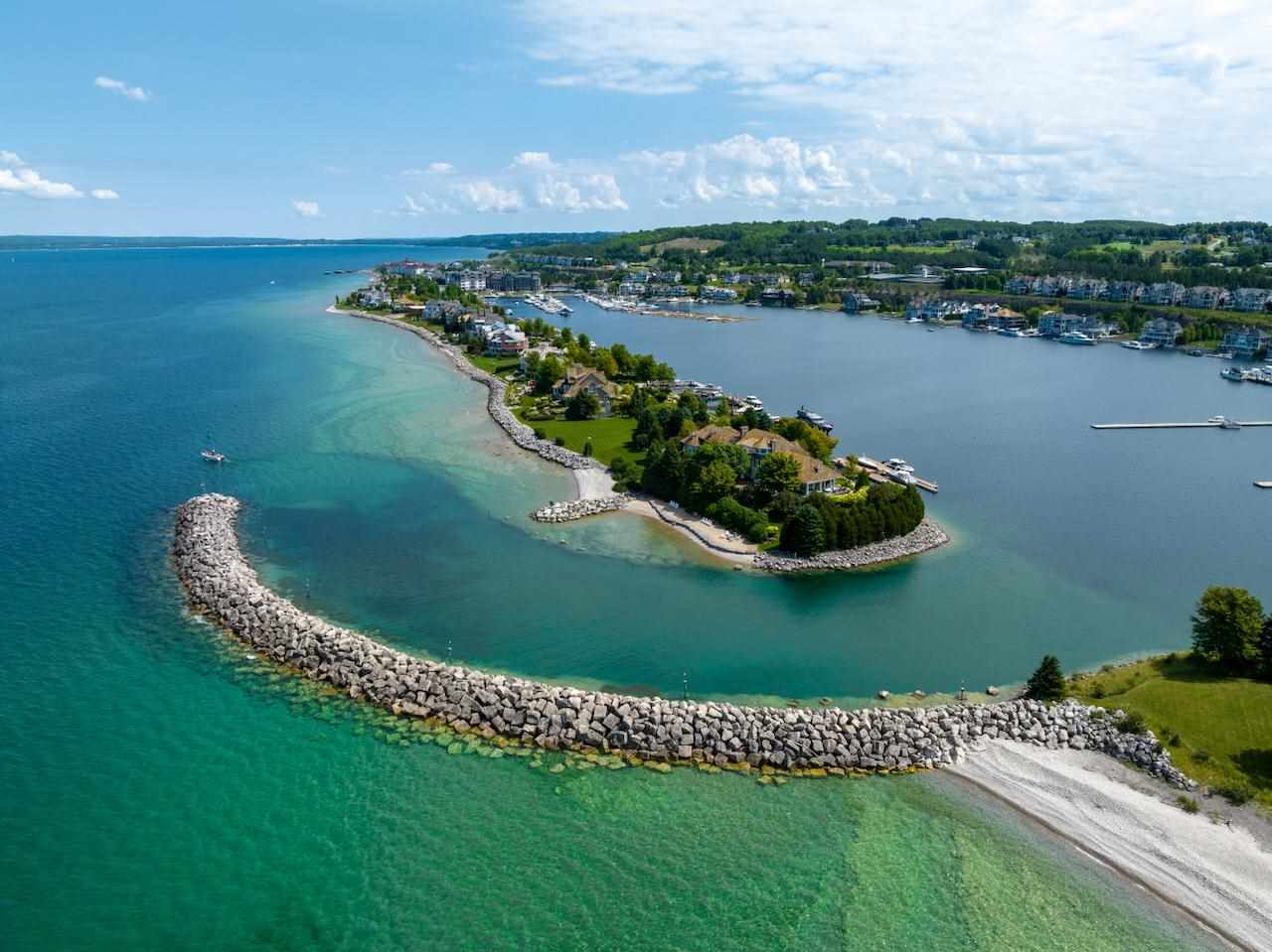 4300 Vista Drive Unit: 37 (A-24)