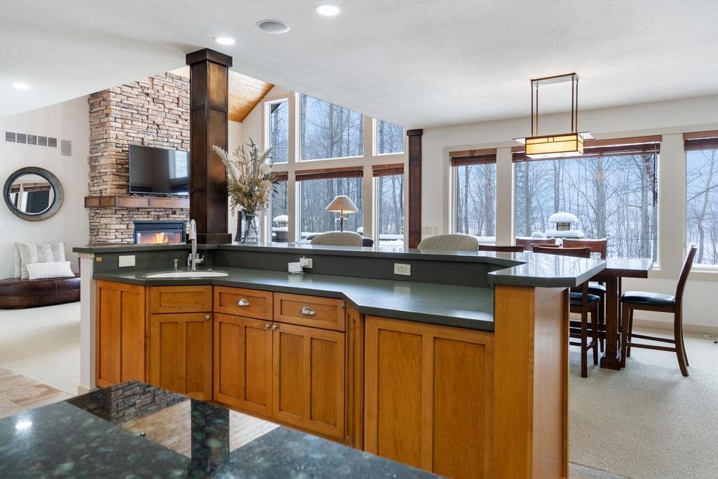 6092 Quarry Ridge Drive Unit: 7