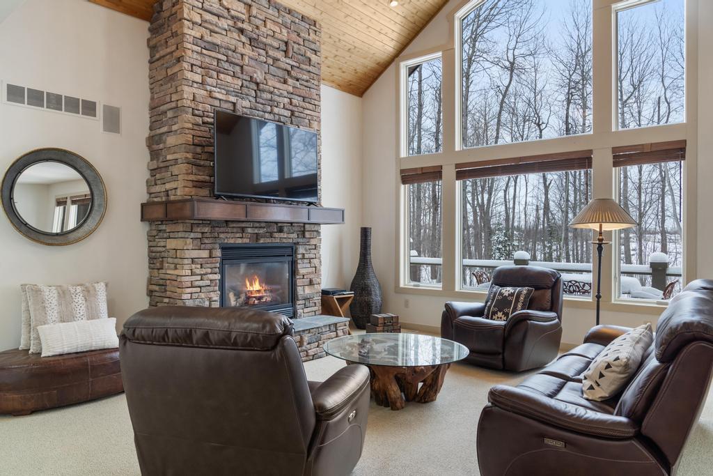 6092 Quarry Ridge Drive Unit: 7