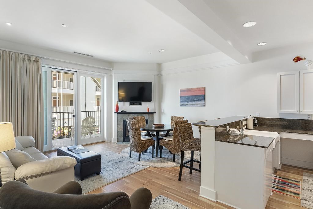 4205 Main Street Unit: 40