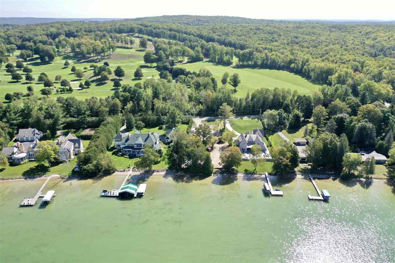5719 Country Club Shores