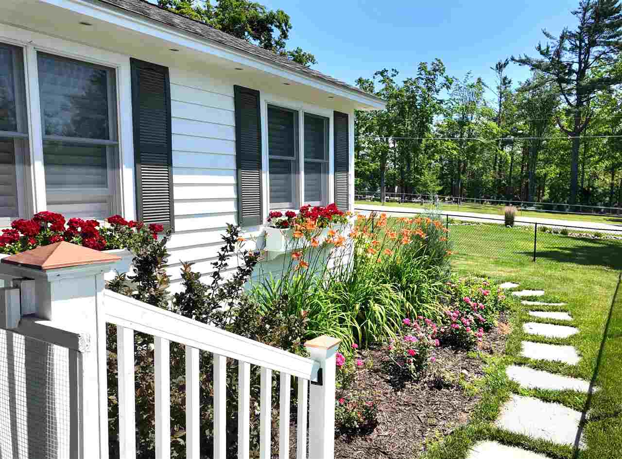 4270 Cottontail Lane