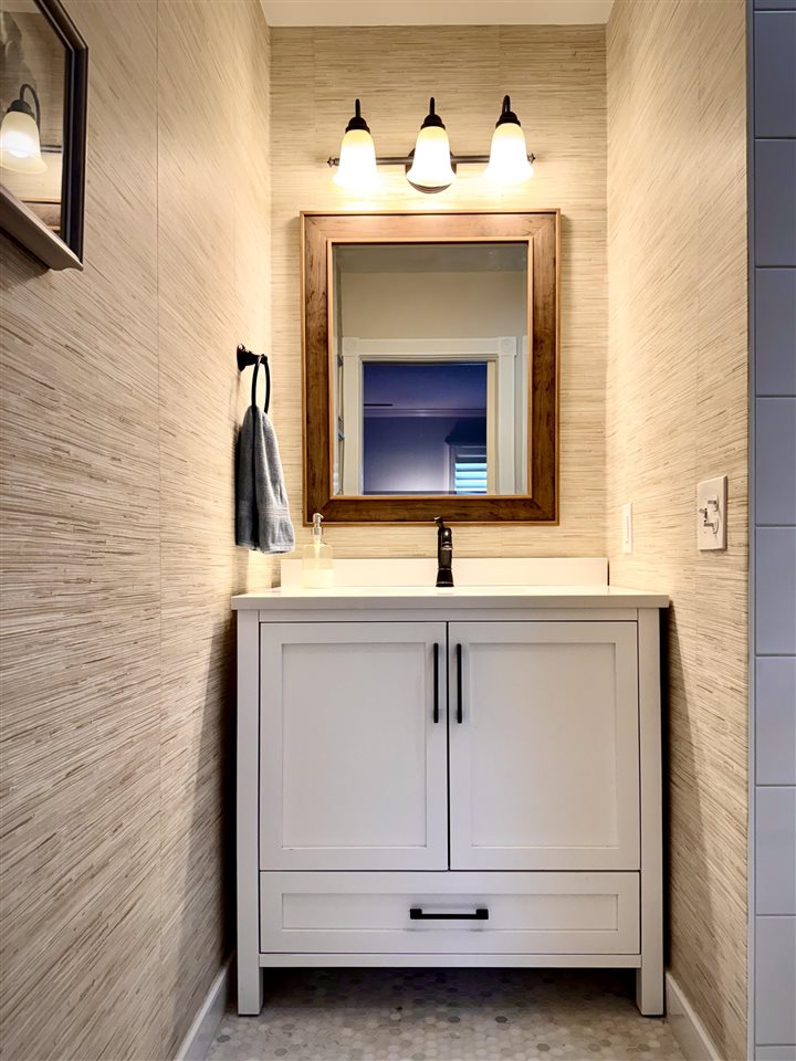 4270 Cottontail Lane