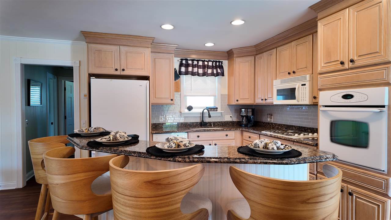 4270 Cottontail Lane