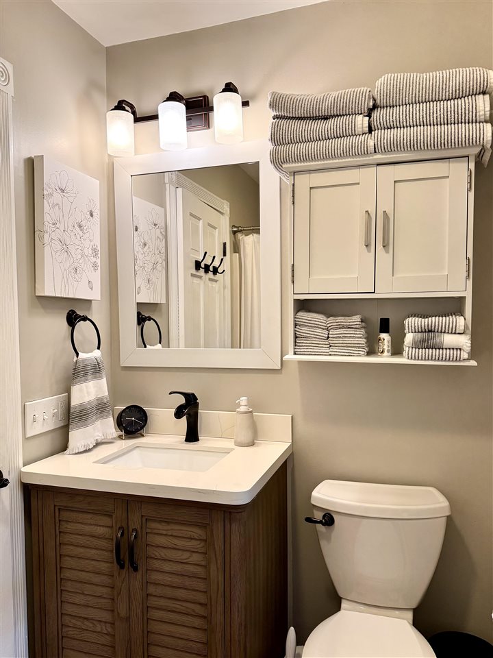 4270 Cottontail Lane