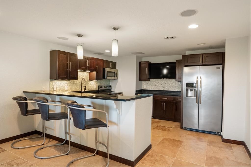 6182 Quarry Ridge Drive Unit: 4