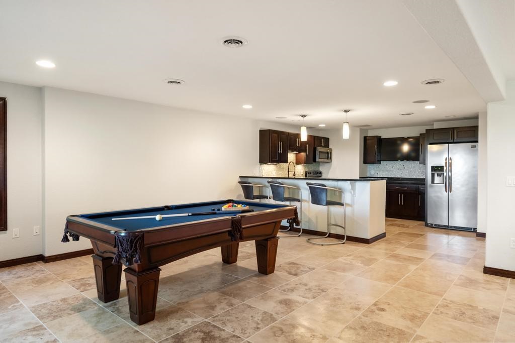 6182 Quarry Ridge Drive Unit: 4