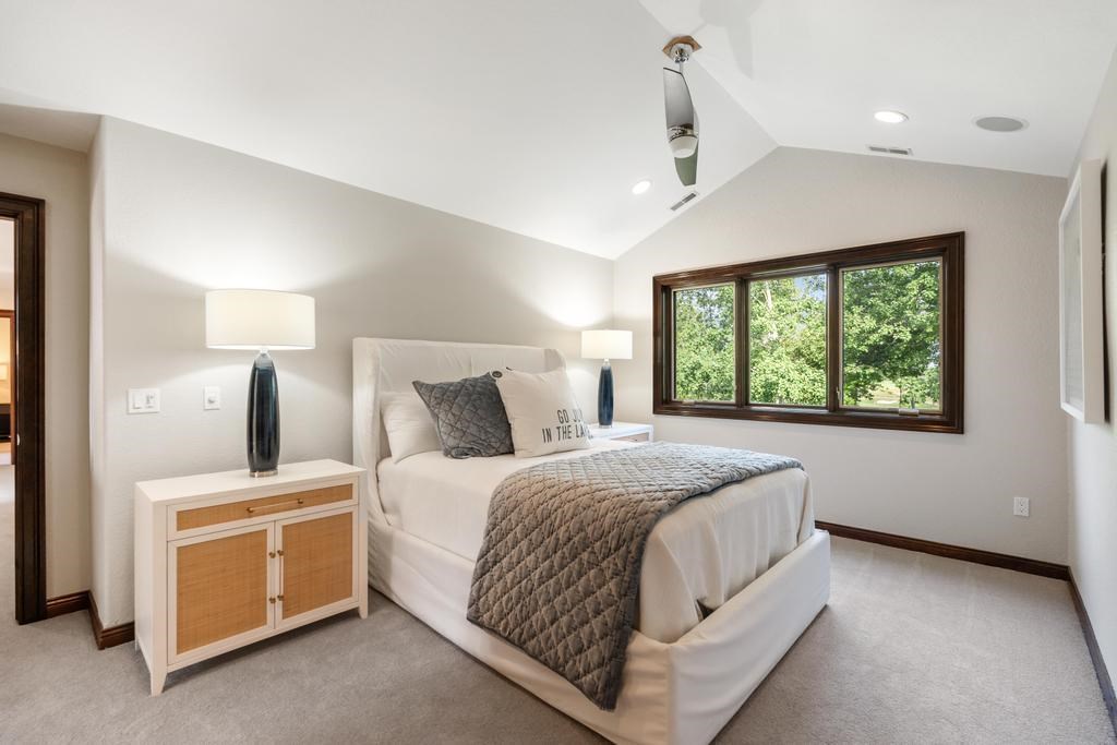 6182 Quarry Ridge Drive Unit: 4