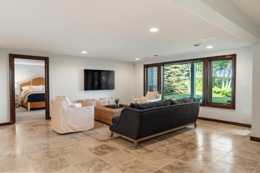 6182 Quarry Ridge Drive Unit: 4