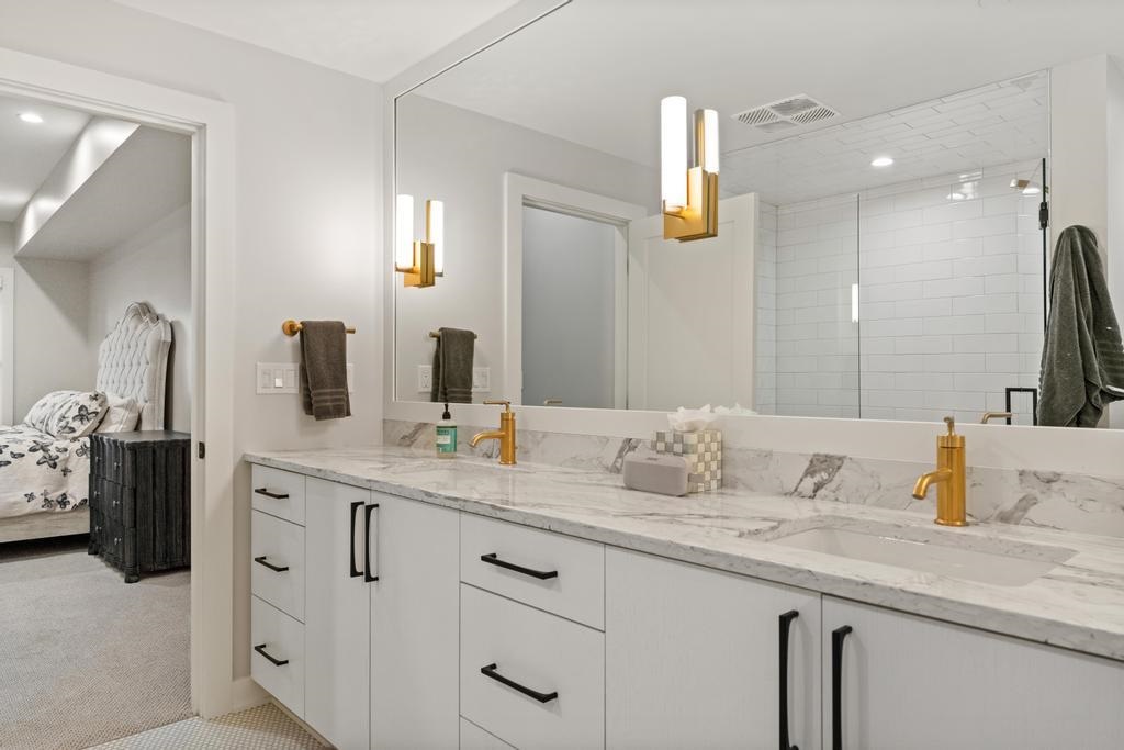4041 Renwick Lane Unit: 1