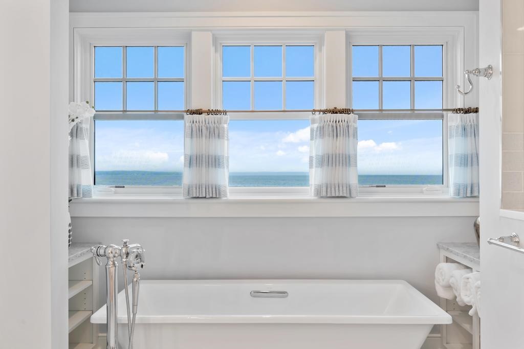 549 Harbor Beach Circle