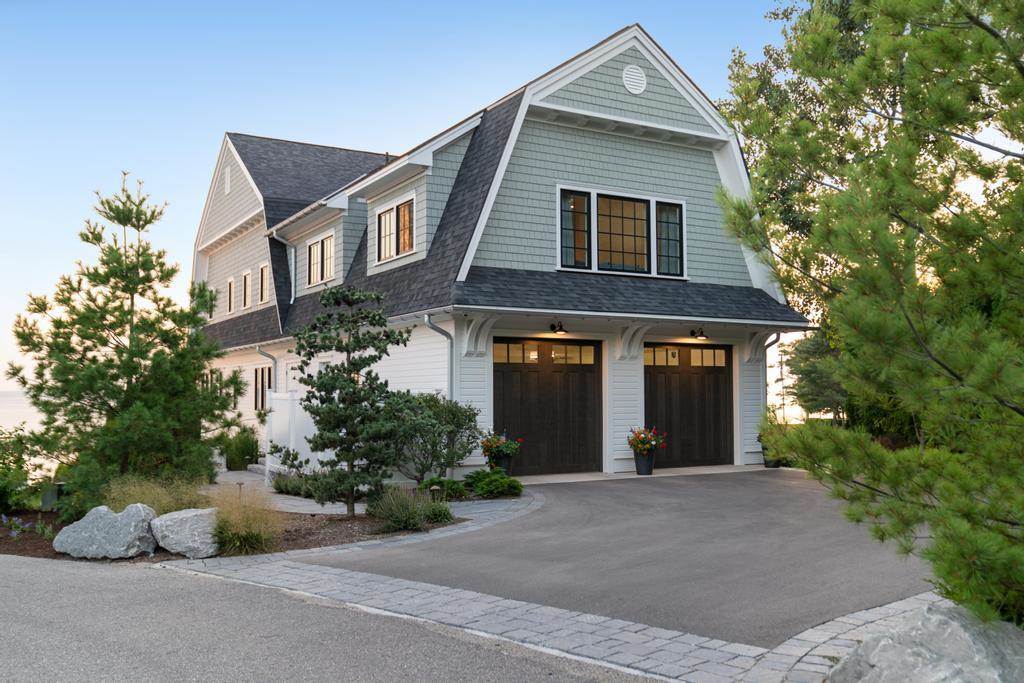 549 Harbor Beach Circle