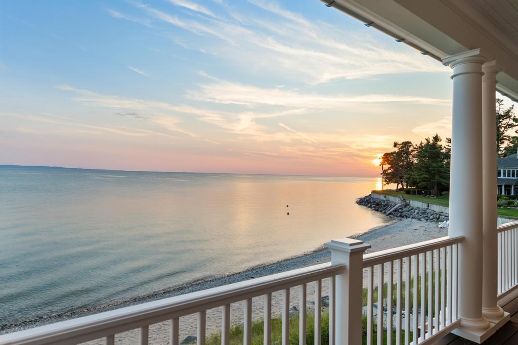 549 Harbor Beach Circle