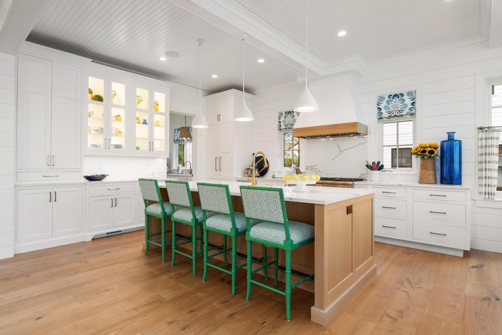 549 Harbor Beach Circle