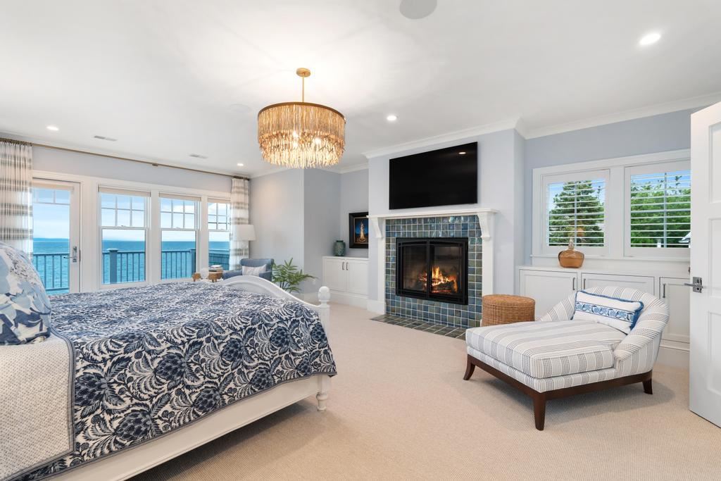 549 Harbor Beach Circle